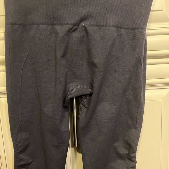 Lululemon Wunder Under Crop Hi-Rise Legging Black 4 - Picture 2 of 8